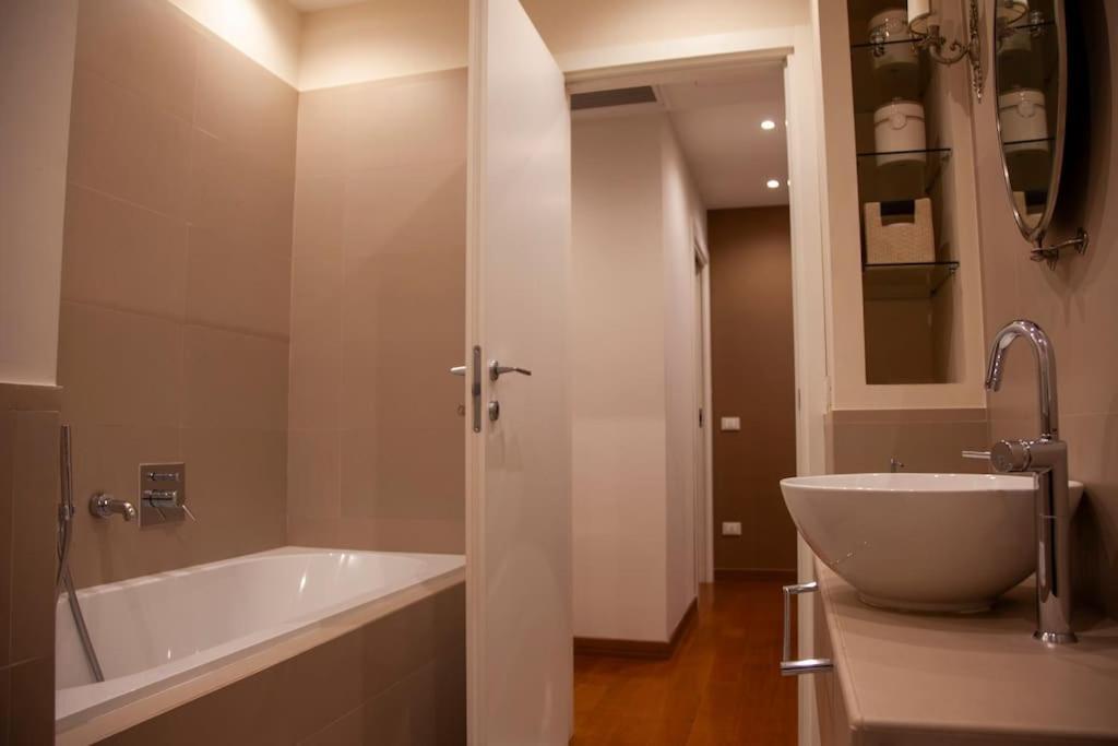 Roma, Gemelli Casa Eleganza, Resort Modernista Zewnętrze zdjęcie